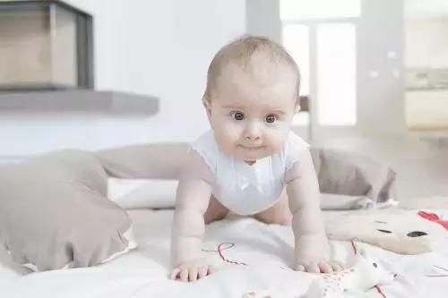 特征|孩子身体部位有这两点特征 长得高还不如长得矮！为什么这么说