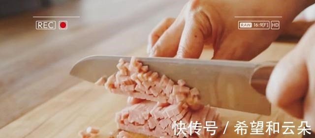 今天的早餐吃太撑了，米饭这样做，颜值高又美味，最后没管住嘴！