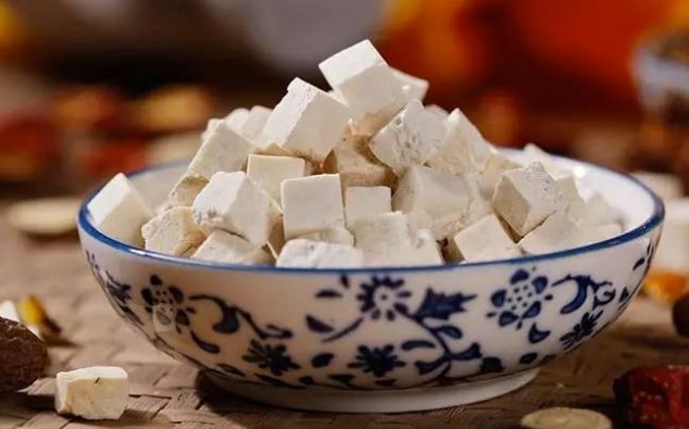 宁心安神|长松林下得灵根！这种食材利水祛湿，用来煮水有助减肥