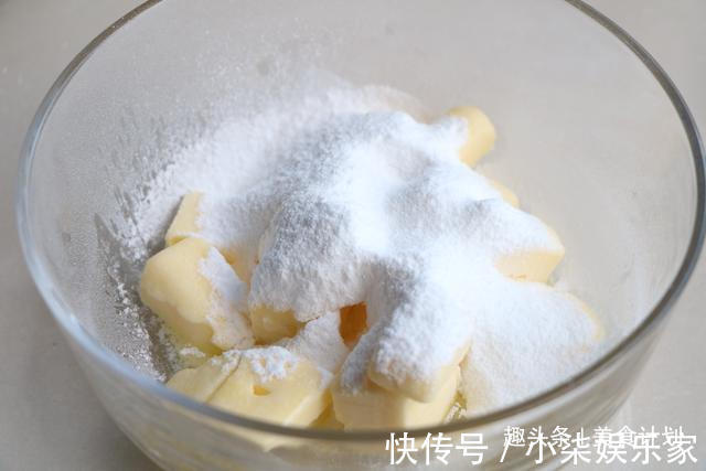 简单几步，教你在家做曲奇饼干，又酥又脆比买的好吃，特别解馋