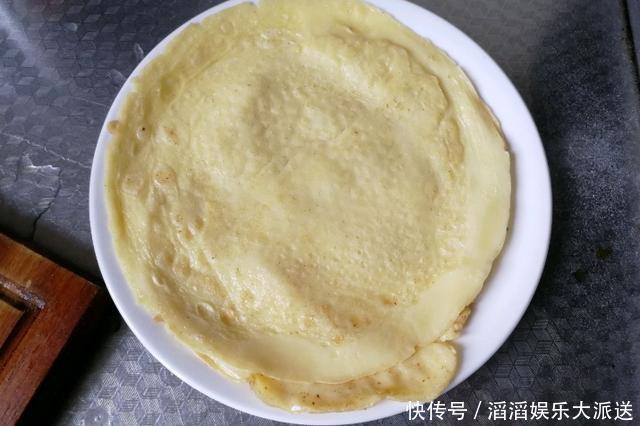  教你做|早餐别出去买了，教你做简单方便的鸡蛋饼，香软美味，家人都喜欢
