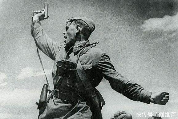 建立|难怪解体：苏联军队在很长时间里为什么不设置政治委员？