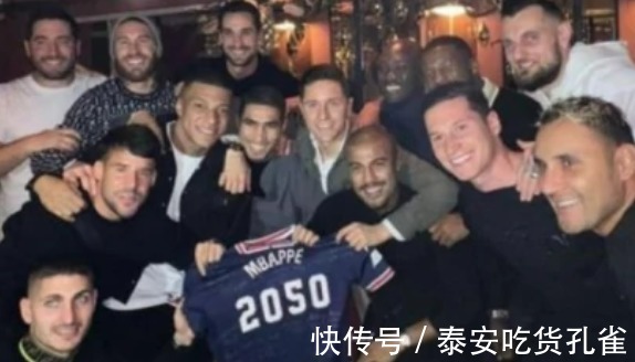 更衣室|一张照片暴露更衣室关系,两大派系分庭抗礼,就这还想拿欧冠?