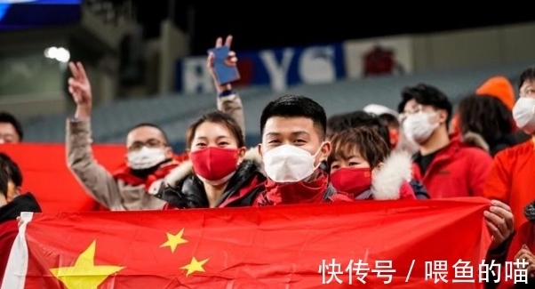武磊|2脚射门0射正!国足完败日本,球迷提出十大疑问:武磊全场最差