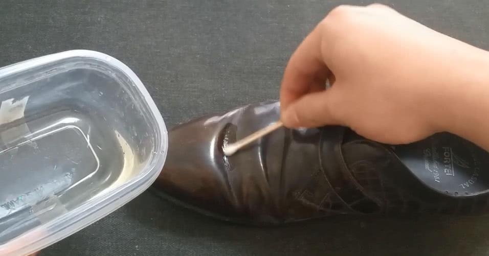 晚上|皮鞋前端容易有折痕,只需涂点这个,折痕一晚上就消失,简单实用