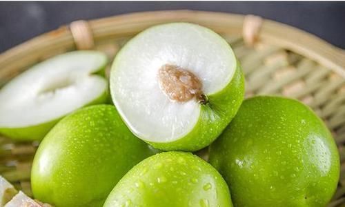 女性不想被喊黃臉婆，多吃此食物，對(duì)抗皮膚老化，減少皺紋！