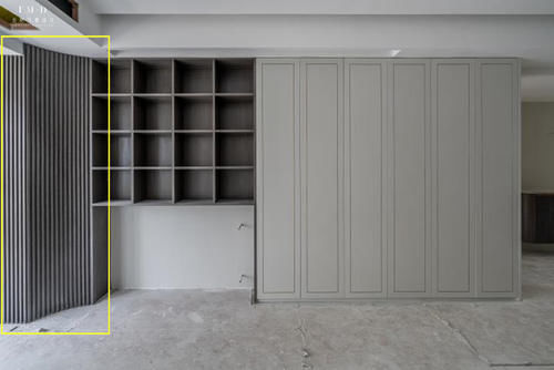 打通阳台果然是很有远见，留下两边门洞，4个办法做起收纳又漂亮