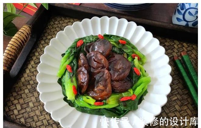 诱人|香菇青菜,香菇用冷水泡还是热水泡?许多人错了,难怪炒出来不香