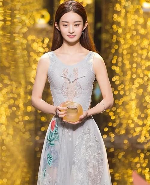 星光大赏最新排名!肖战,王一博争第一,赵丽颖名次让人想不到