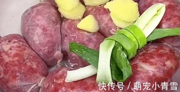 肉肠|入秋后，嘴馋别忘做这个，一烫一晒，锅中再一煎，切片摆盘就能吃