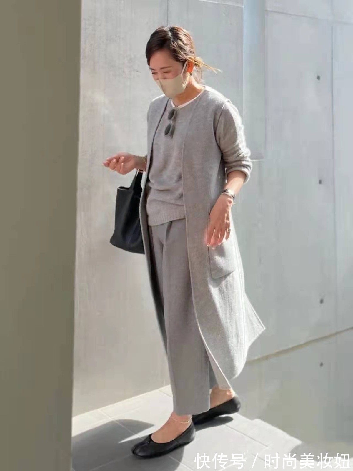 女人 上了年纪的女人,一定要学会打扮,看她相貌平平却很有气质