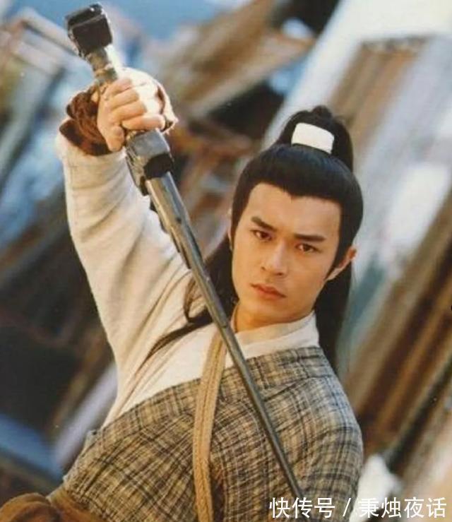 青锋!独孤求败有四把剑,为什么杨过只选了重剑?是因为神雕的指点