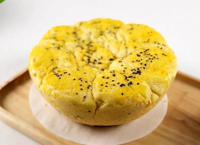 玉米这样做,比面包还好吃,不用烤箱,锅里蒸一蒸就搞定