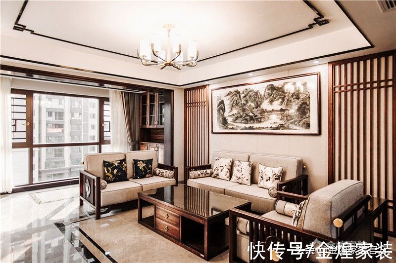 装修|139㎡新中式装修，让客厅怦然心动，沉稳大气又别具韵味