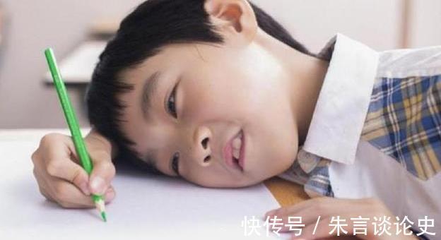 熬夜|孩子睡得晚,会影响健康吗?睡眠不足的后果,家长不能掉以轻心