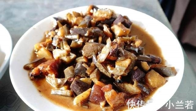 家常便饭|休息带老外同事回我家蹭饭，家常便饭吃的他怀疑人生，你看至于吗