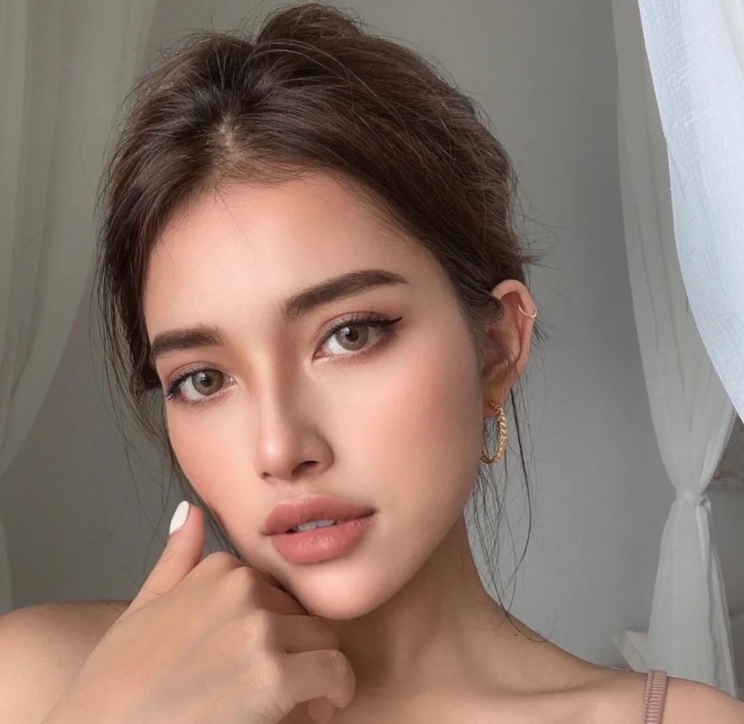 试色|黄黑皮女人化妆三不要,避开这些“雷区”,让你轻松变美