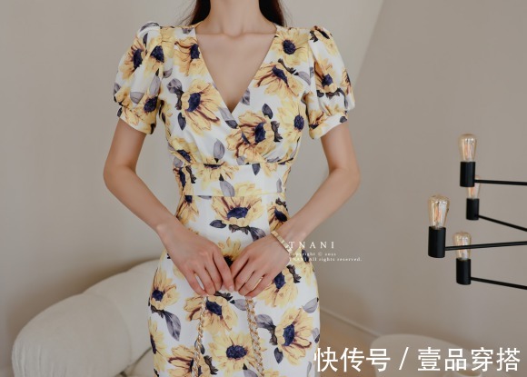 盛夏尼斯南法名媛|女神孙允珠时尚搭配:盛夏尼斯南法名媛向日葵长裙