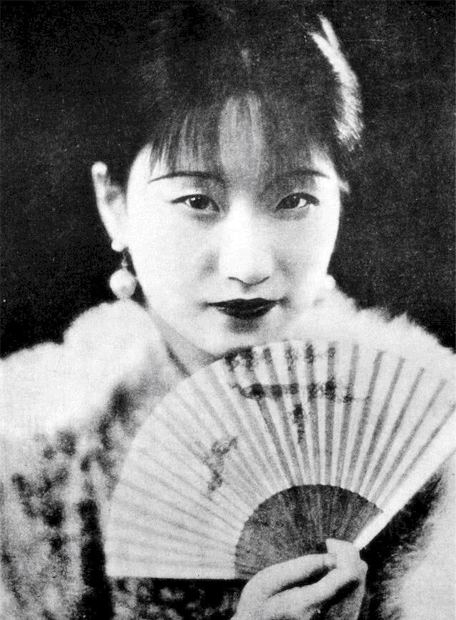 陆小曼当年到底有多美,连胡适都感叹“是一道不可不看的风景”