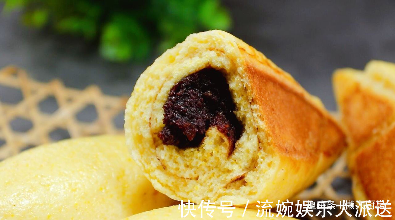 不用蒸，不用烤，教你做玉米面棒棒馍，皮松软可口，底焦黄酥脆