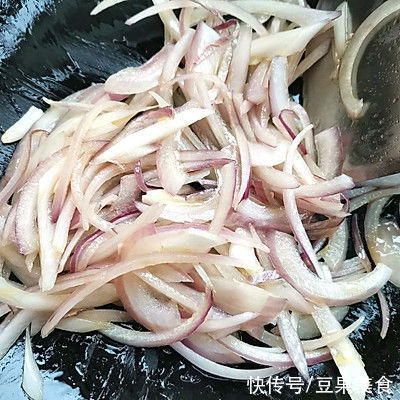 第一次尝试韩式辣炒年糕,没想到这么好吃