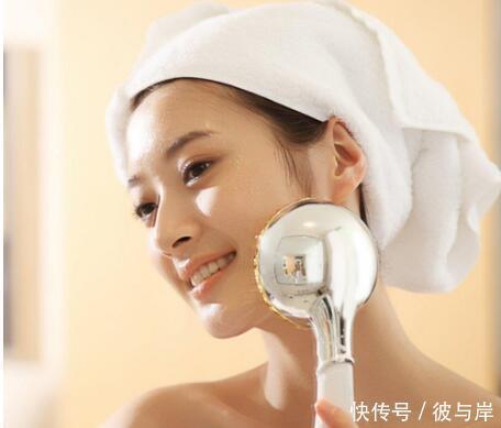 如果你有3个护肤习惯，那么痘印离你只有一步之遥！请小心