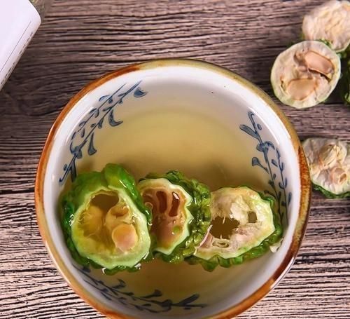 糖尿病|“天然胰岛素”,糖尿病的克星来了!饭后用它泡水喝,悄悄降血糖
