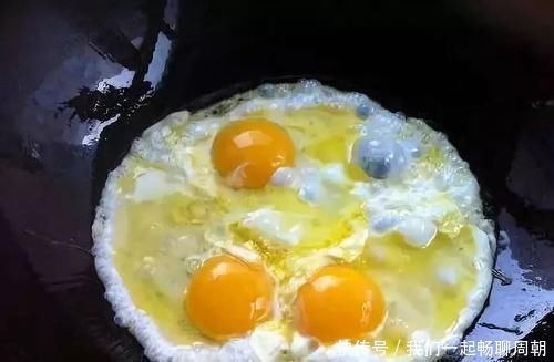 咸鸡蛋|糖尿病人吃鸡蛋最正确的方法，吃少了不行，吃多了有害