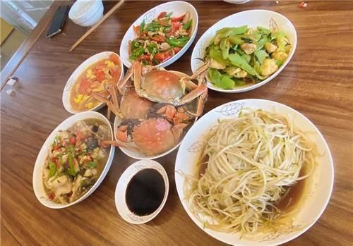 红烧鱼块|周末带孩子去嫂子家蹭饭,满满一桌菜吃撑了还打包,下次不敢来了