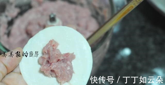 吃了30年饺子，第一次做这馅，鲜嫩多汁，比肉饺子还好吃，鲜！