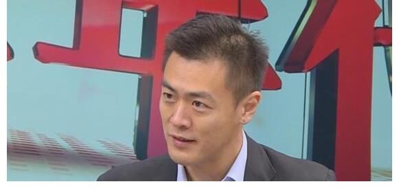 “北大校董”刘鸣炜:上非诚勿扰惨遭灭灯,主持人:他爸有165亿