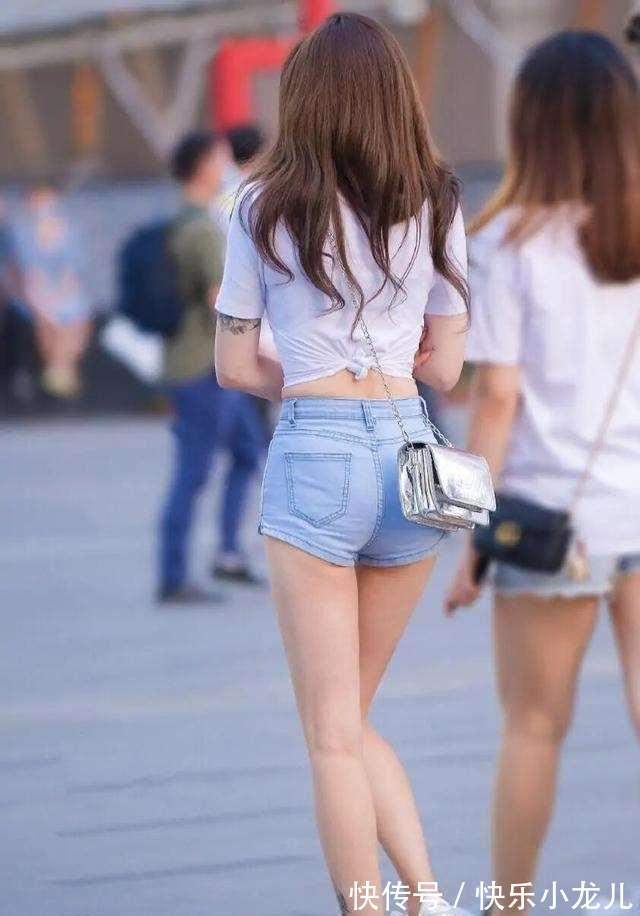 蕾丝 灵动甜美的打底裤充分展现女神气质,无惧寒冷露出脚背,安静温柔