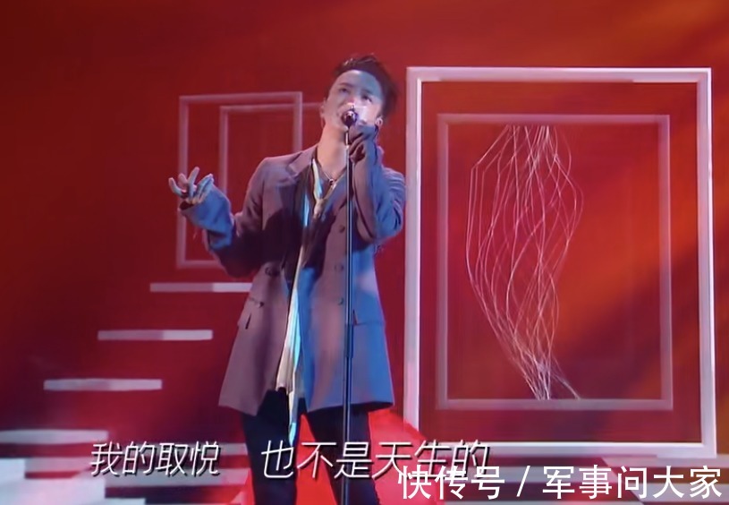 cp感|许嵩综艺首秀太精彩,薛之谦拿一份工资打两份工,两人cp感十足