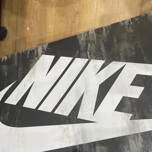 新鞋自带二手鞋盒?Nike 全新联名太敢玩了!