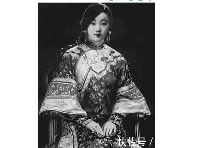 记账单|她用小楷记账,却写出了书法家的水平,小中见大,用笔干净清澈