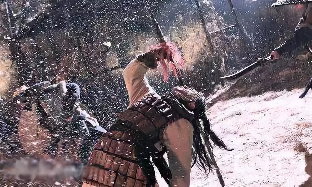 鲁智深$在风雪山庙之前,面对大好山河,林冲在暴风雪中先热了个身