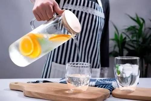 西红柿|免疫力差的人，医生建议：常吃7种食物，或有助提升免疫力