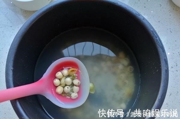 一把手|莲子和此物一起煮,养胃一把手,滋润胃部,经常胃不舒服要多食