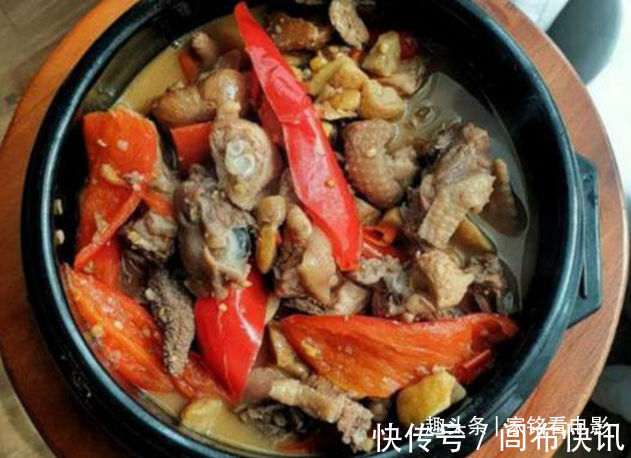 板栗鸡|美食推荐葱烤鲫鱼,泡椒牛肉,爆炒鱿鱼,板栗鸡的做法