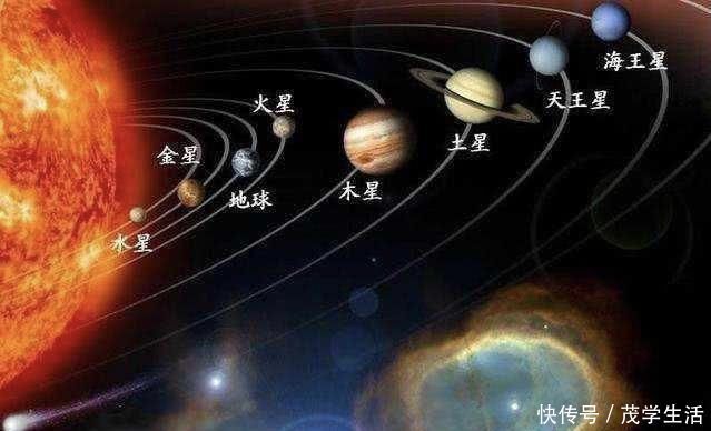 暗能量 重达60万亿亿吨的地球，为什么没有撞向太阳，反而悬浮在太空中？