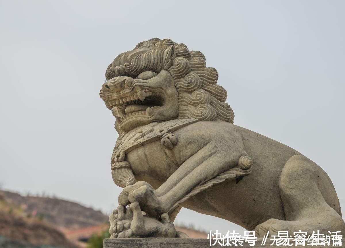 石狮子|中国并没有狮子, 为什么古代建筑的门口总是放置一对石狮子
