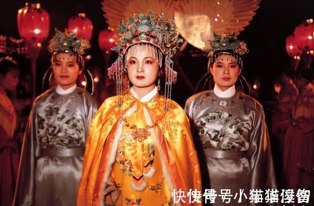 贝叶$被王夫人藏在贾府的妙玉,毁了贾元春在宫中多年的努力