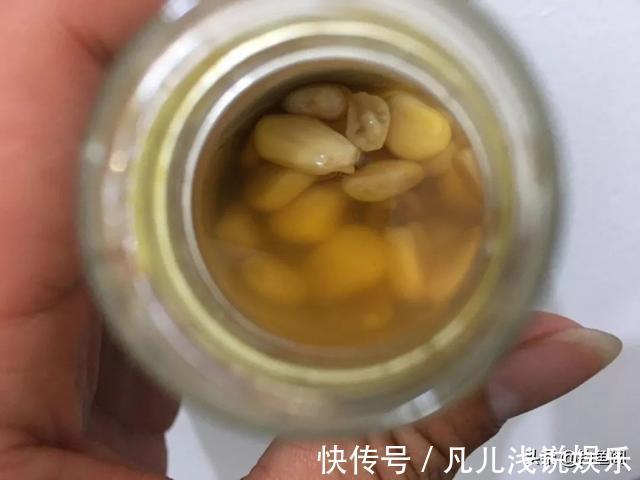 麝香粉|鲜玉米做钓饵这样加工一下,鱼爱吃又方便携带,不比买的差