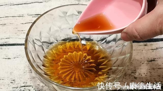 晓峰|炖鸡汤,记住放“1白1黄1红”,炖出的汤汁浓郁不油腻,无腥味