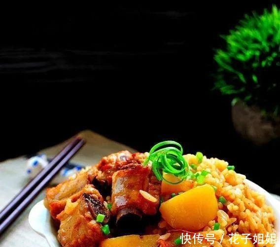 3道电饭煲版懒人焖饭，饭菜一锅出，满嘴喷香，美味省心~！