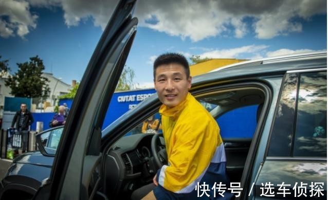 男足|国足女足座驾盘点,和男足的区别明显,开普通车也能拿亚洲杯冠军
