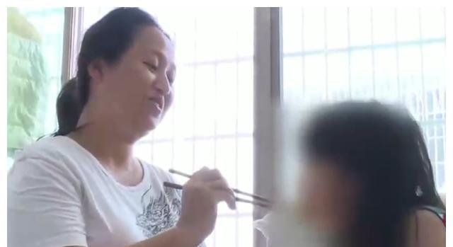 大肚子|38岁女人4年怀9次孕,3次引产,6次流产,她的故事很动人