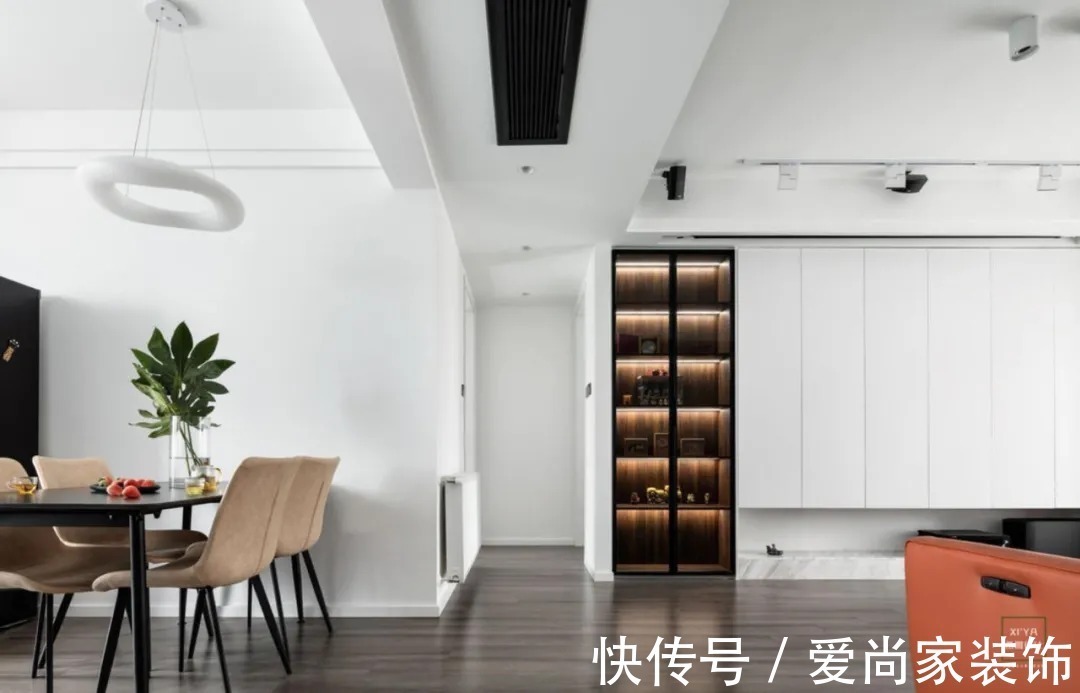 收纳|100㎡只刷乳胶漆,没有吊顶不做造型,把家装得干干净净