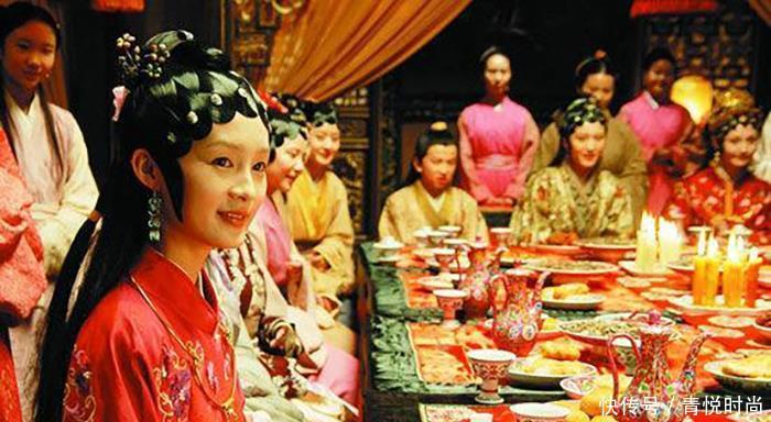 中国古代妻妾关系如何？《红楼梦》四大家族的王家透露了一切