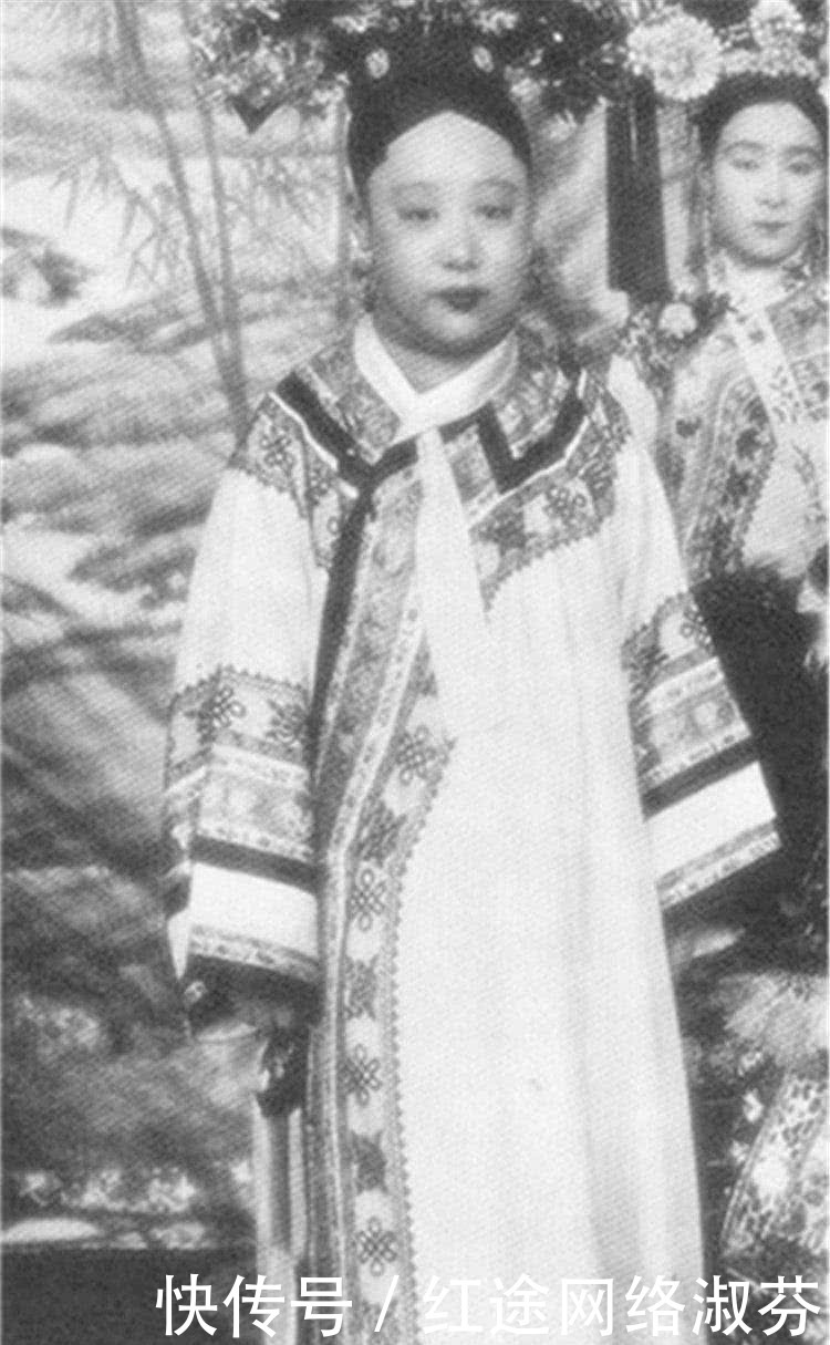 清秀|晚清后宫妃子照片:珍妃长相清秀,姐姐脸似月饼,婉容最有气质